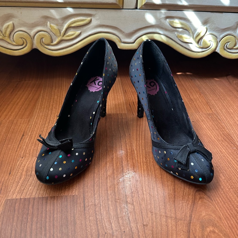 Gorgeous polka dot pumps - Picture 4 of 8